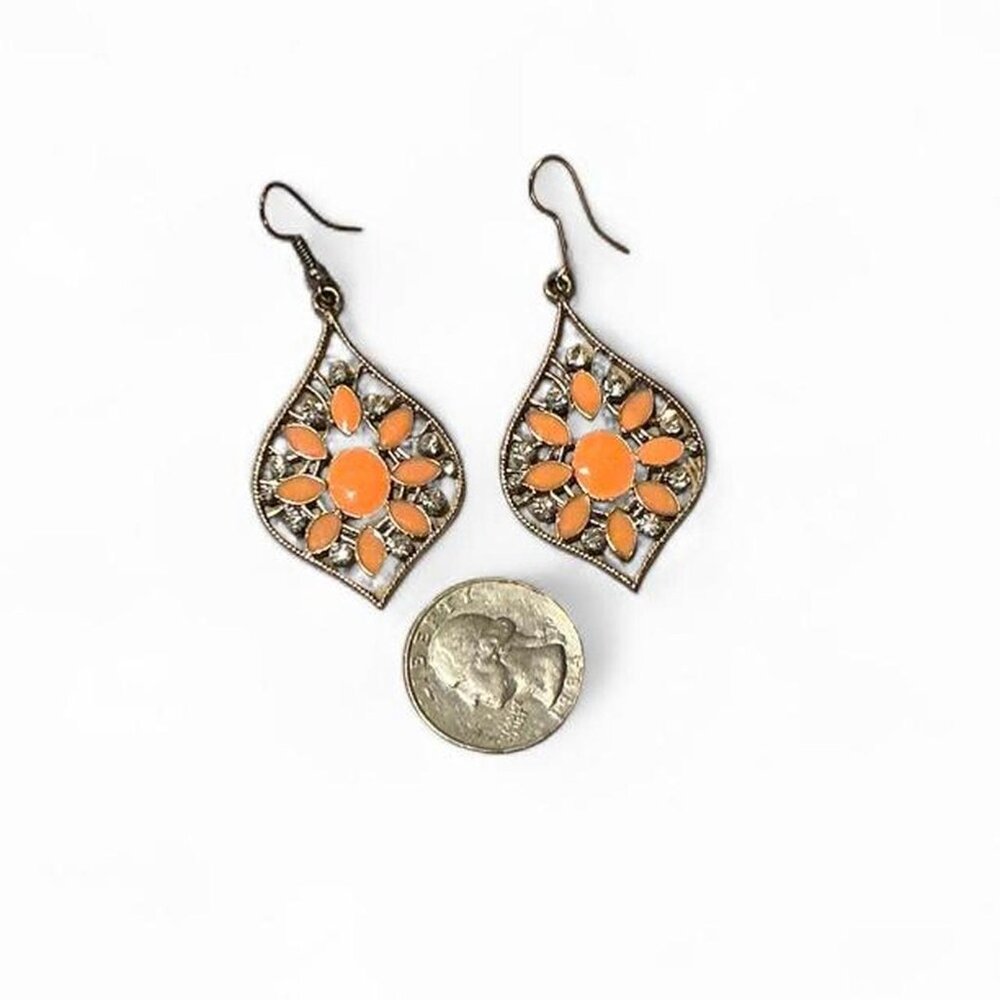 Vintage Boho Floral Drop Earrings Orange Enamel Silver Tone Retro Festival - Picture 2 of 2